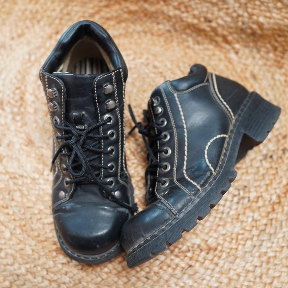Lower East Side Y2K Combat Boots Black Size 9
